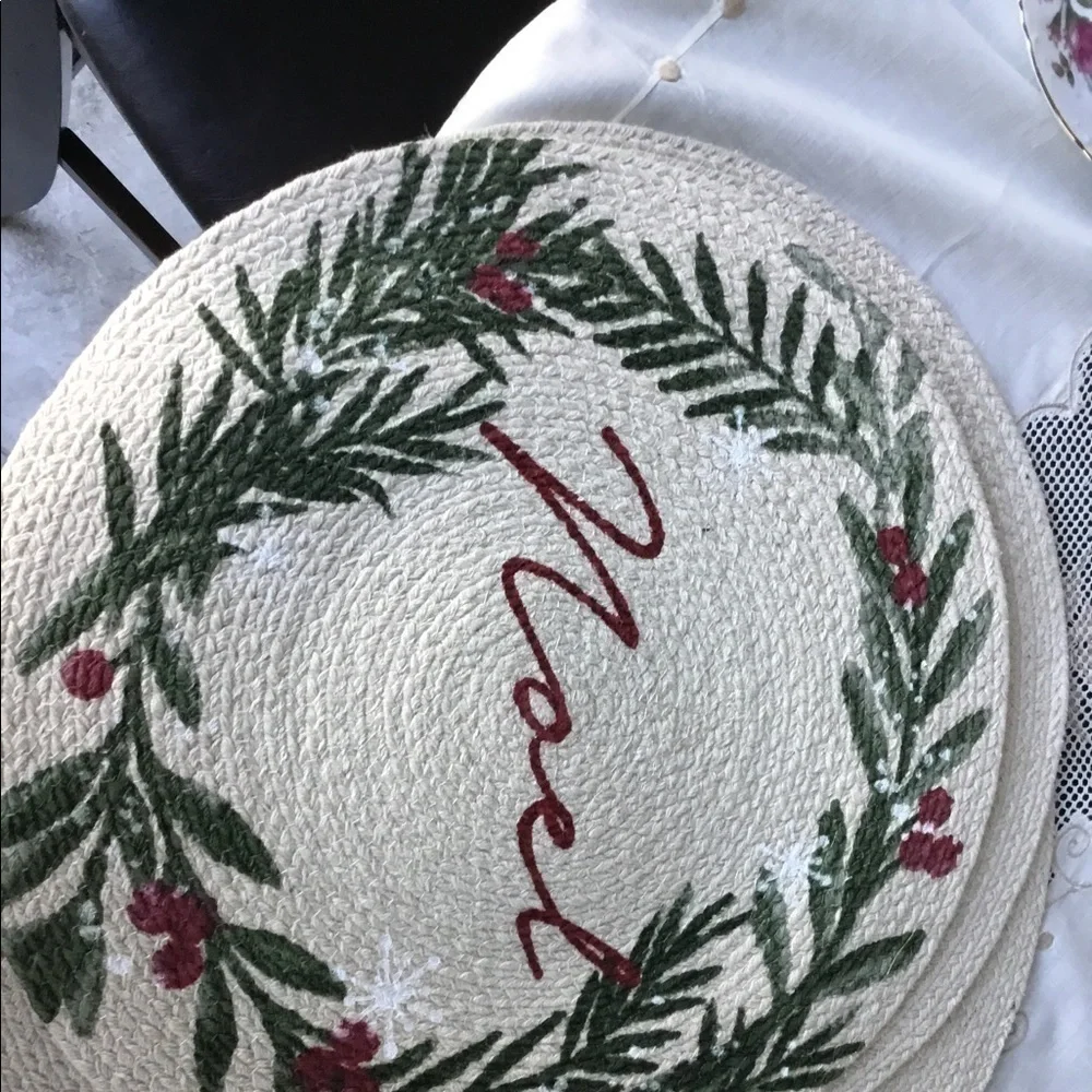 4 HOLIDAY‎ ROUND PLACEMAT
